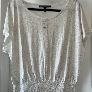 BRAND NEW W TAGS WHITE HOUSE BLACK MARKET WHITE TOP SIZE L